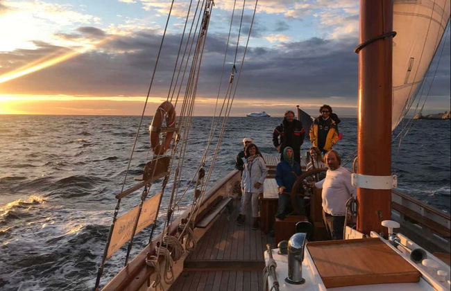 Marseille Sunset Cruise + Dinner - Photo 4