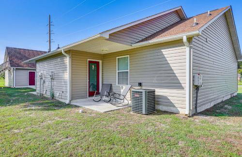 Pet-Friendly Retreat with Patio in Bolivia! - Foto 23