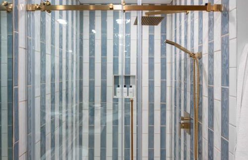 Beach Bliss 211 Balcony Water Views Beach Downtown - Photo 33