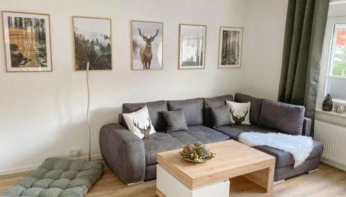 Platzhirsch-bei-der-Purpurbuche - Foto 2