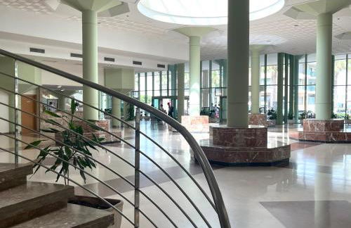 Stylish well-connected beachfront flat - Foto 33