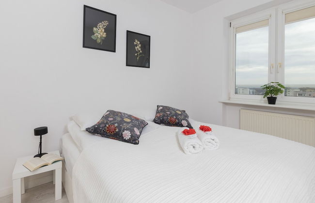 Warsaw Ursynów Apartment by Renters - Photo 2