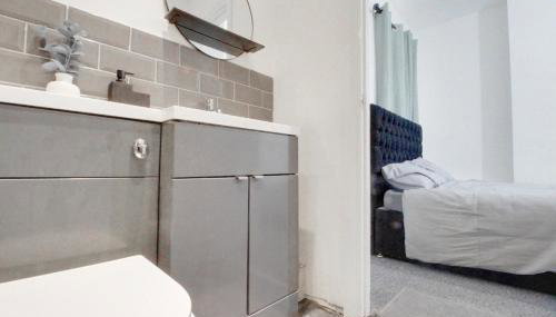 1 bedroom flat, next to Train ST - Foto 5