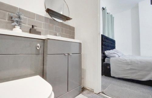 1 bedroom flat, next to Train ST - Foto 5