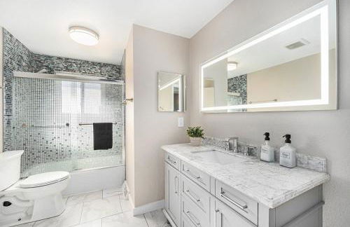 DenverRed Rocks 6BR Sleeps 14 Hot Tub - Foto 39