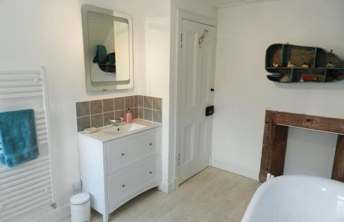 Craegard House - Photo 12