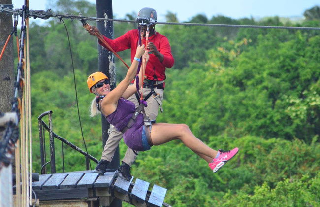 Tyrolienne et buggy au Bavaro Adventure Park - Photo 3