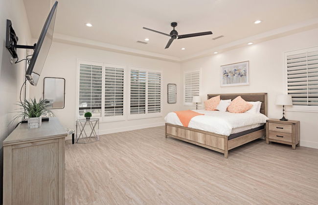 Luxury Resort Style Living w/ Pool & Jacuzzi - Foto 3