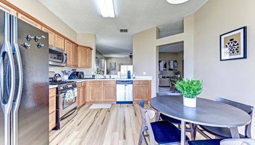 Magical Villa Pool Game Room Close to Disney - Foto 2