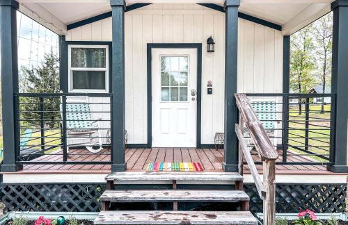 Peaceful and Spacious Tiny House Amazing for a Romantic Escape in Royal, Arkansas - Foto 12