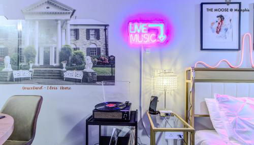 The Moose #4 - Elvis Presley King Suite with Free Parking and WIFI - Foto 4