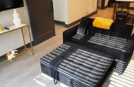 Gorgeous High-Rise On The River - Foto 15