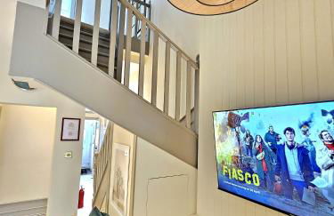 Newly Renovated Gem - Free Parking & Modern Comfort - Foto 20