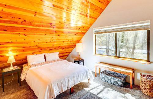 Near Hiking Trails Wooded Cabin in Lakeside! - Foto 16