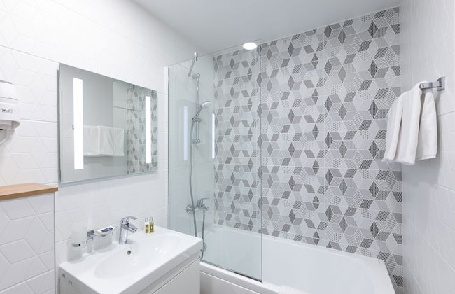 Valo Hotel City - Photo 38