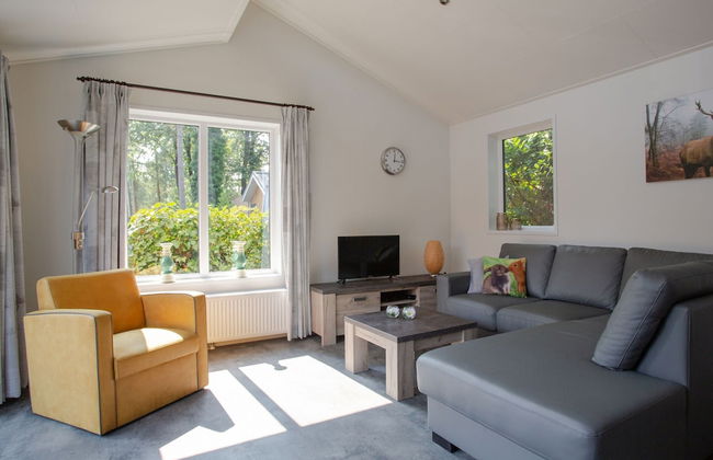 Beautiful House With Covered Terrace, Located in a Holiday Park in Rhenen - Photo 60