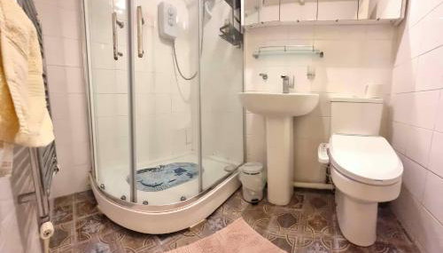 Centrally located in Canterbury with two bedrooms and a sofa bed - Foto 2