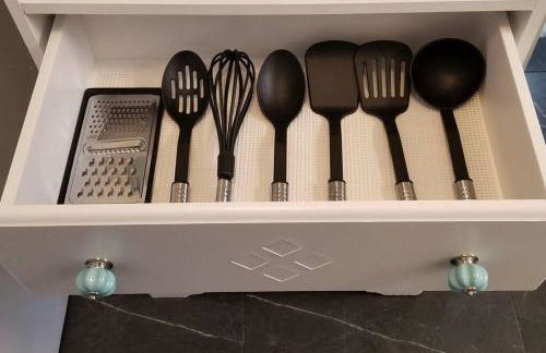 BLUE FLAMINGO'S CHARMING HOME-Heart of Tulsa2- Cherry St-Expo-11th - Foto 59