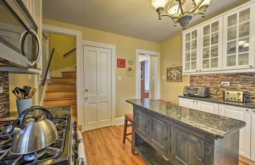 Striking Cape May Getaway, Steps From the Beach! - Foto 11