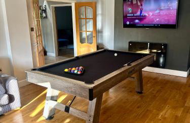 Serene Retreat - Hot Tub - Pool Table - Close to New Forest and Bournemouth Beach - Sleeps 12 - Foto 4