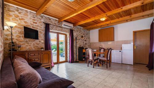 Two-Bedroom Holiday Home In Lisane Tinjske - Foto 4