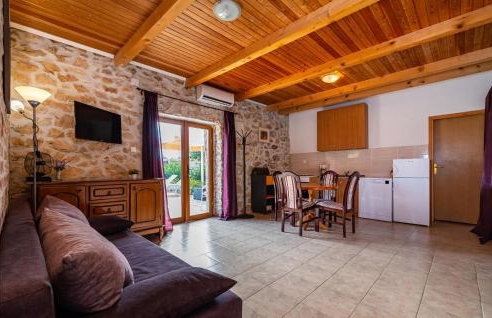 Two-Bedroom Holiday Home In Lisane Tinjske - Foto 4