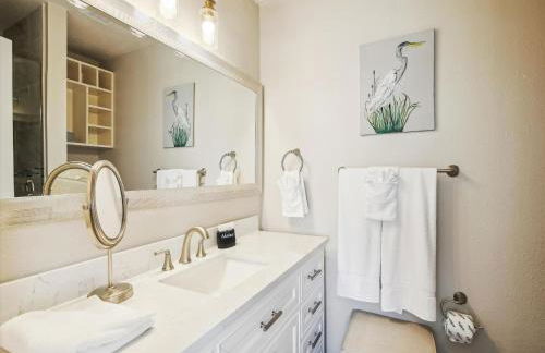 Beachside Pearl by Ryson Vacation Rentals - Photo 19