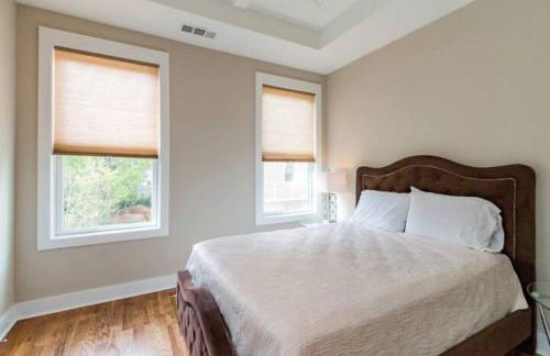 GLITZ & GUITARS I Stylish 3BR with Rooftop Hot Tub in East Nashville - Foto 16