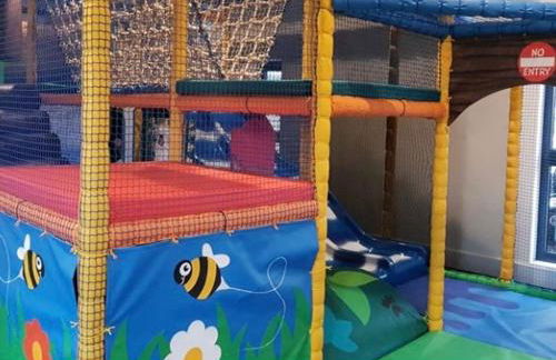 HM111 Penthouse Apartment with Lake View & free Spa Access- Lower Mill Estate Cotswolds - Foto 41