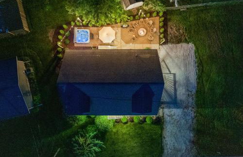 Cedar Point, Kalahari, Sports Force, Hot tub, Fire pit, EV, Pets, Beach, Fireplace, Park - Photo 7