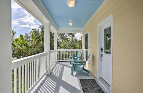 Modern Waveland Home with Deck, Walk to Beach! - Foto 2