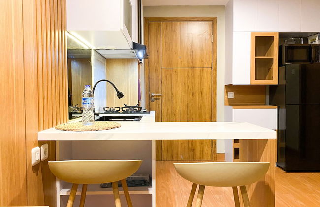 Comfy and Modern Look 1BR LRT City Jatibening Apartment - Foto 19