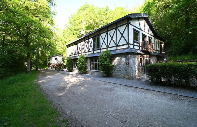 Lovely Holiday Home in Marche-en-Famenne with Hot Tub - Photo 23