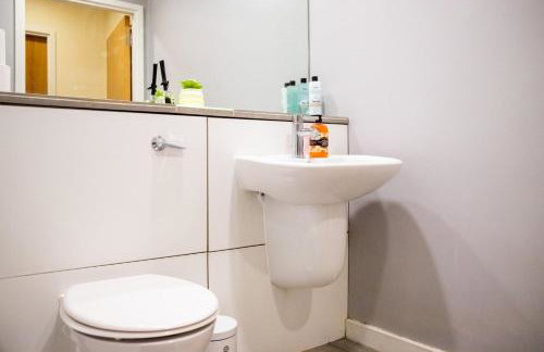 Leeds Vibrant 2 Bedroom Sleeps 4 - Foto 23