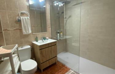 Nonna Beach Apartment Two-Bedroom - Photo 7