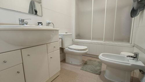 Bonito apartamento en pleno centro VUT-PO-7494 - Photo 5, towels, Shower