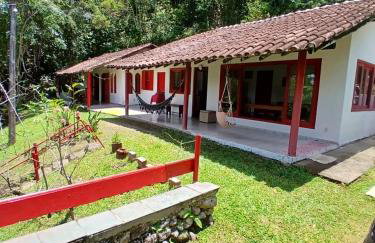 Casa com lago em Ubatuba - Foto 1