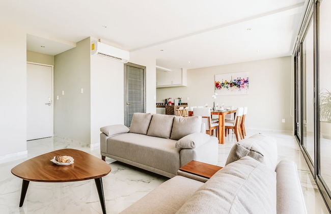 Level luxury condos - Photo 24