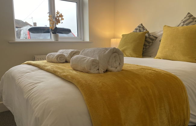 Gladstone Apartments by Bluebell Rooms - Photo 5