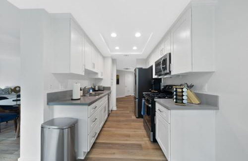 The Turquoise Lounge - Chic 2BR Beach view Pool, Sauna - Foto 25