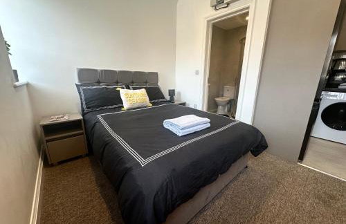 Spectacular Modern, Private Apartment,15 Mins To Central London - Photo 2