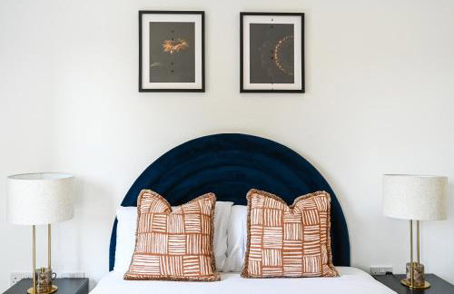 Canary Cityscape- stylish 3 bedroom apartment - Foto 8