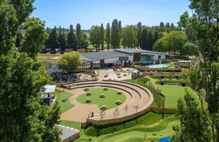 Cosy caravan in Billing Aquadrome - Photo 6