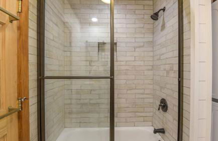 Charming Blue Ridge Cabin Private Pond and Waterfall Deer Haven by AvantStay - Foto 30