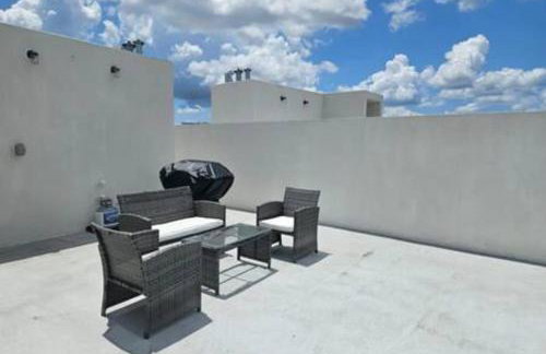 25893 Sw 144 CT · 3 Bed 2.5 Bath Townhome Rooftop 1 Parking Spot - Foto 27