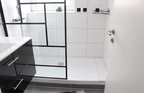 1 Privatzimmer in Dreizimmer Wohnung Lemgo Innenstadt Ferien Unterkunft - Foto 15