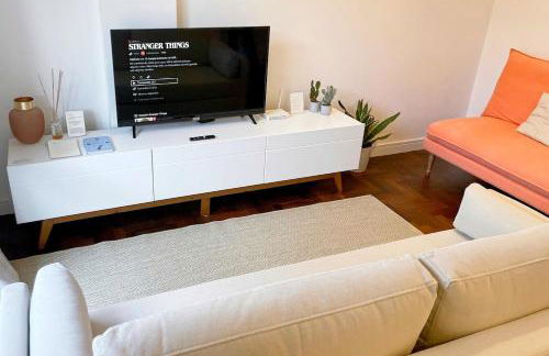 Apartamentos de 1 e 2 quartos com garagem próximo ao Parque Barigui Domo Hospedagem - Foto 52