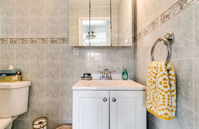 2 Bed2 Bath House with Backyard Jacuzzi - Foto 25