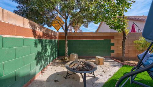 Stylish King with optional bunk or Work Desk w/TV - Foto 3, Other