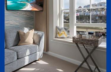 La Petite Maison Apartments - Photo 1